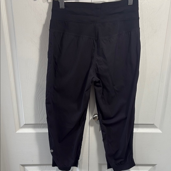 lululemon athletica studio Capris with Wide Waistband - Picture 2 of 6
